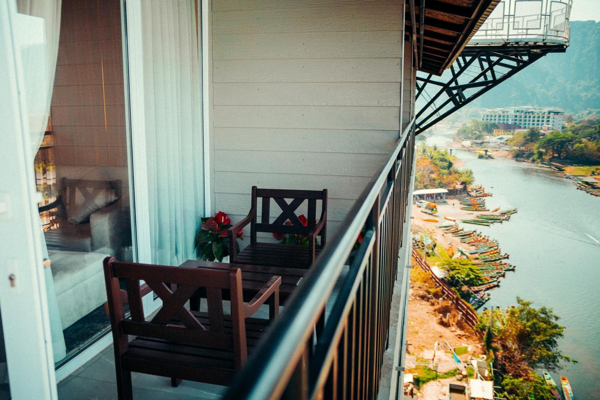 The Elephant Crossing Hotel Vang Vieng Esterno foto