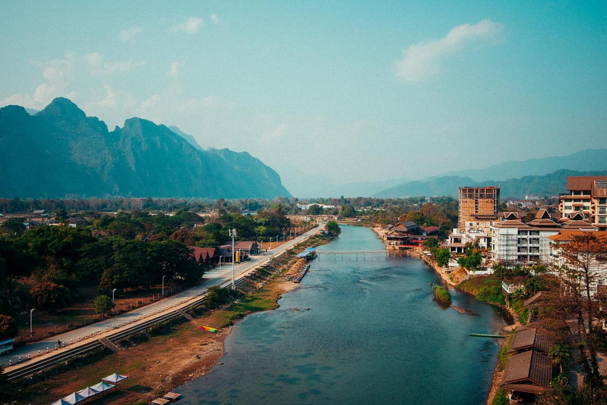 The Elephant Crossing Hotel Vang Vieng Esterno foto
