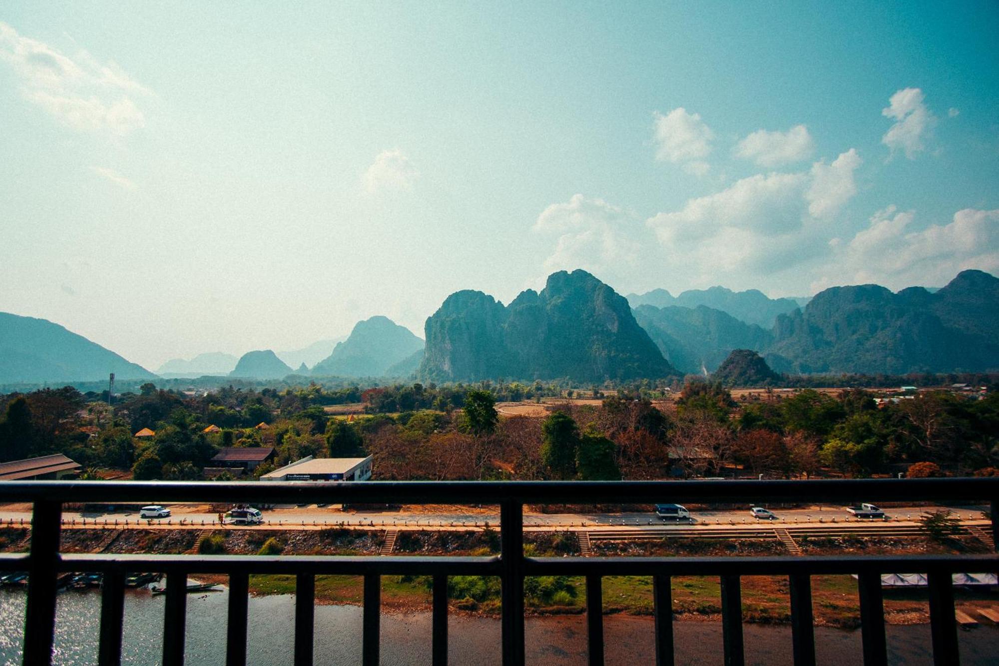 The Elephant Crossing Hotel Vang Vieng Esterno foto