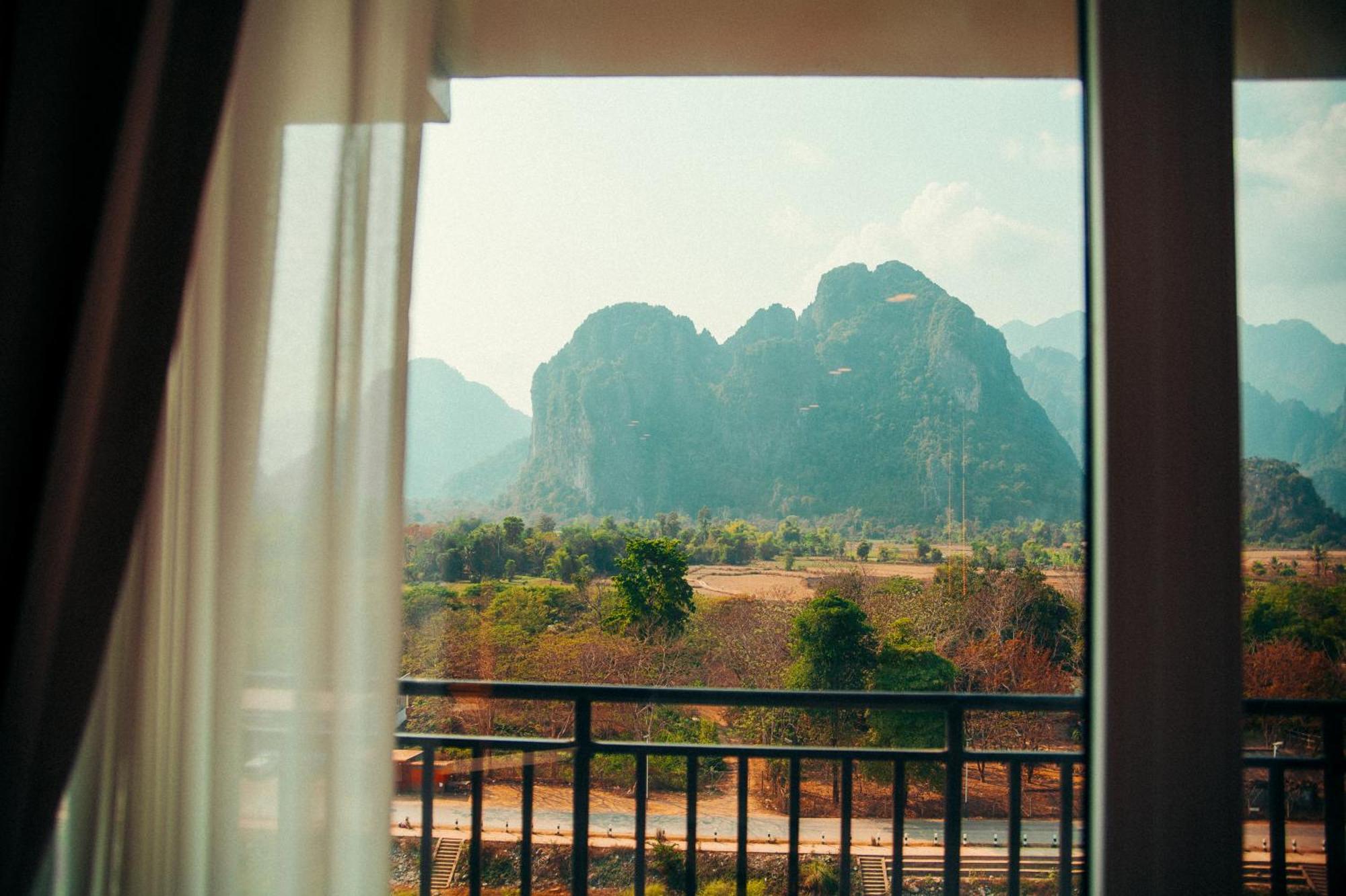 The Elephant Crossing Hotel Vang Vieng Esterno foto